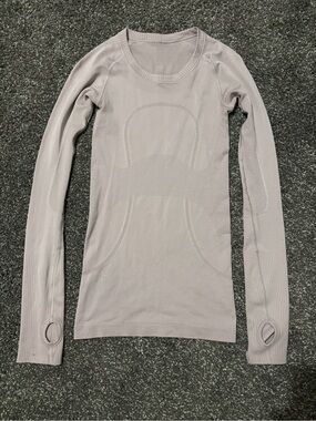 lululemon athletica Swiftly Tech Long-Sleeve Top in Mauve, size 2